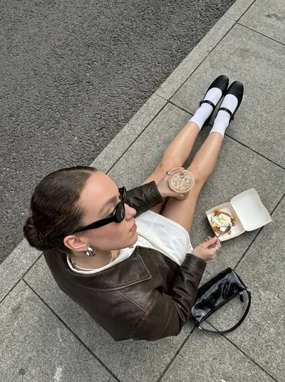 Замена лица на фото — пример «Инста-фото сверху»