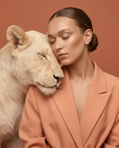 Питомец как человек — «Белая львица и персиковый пиджак»